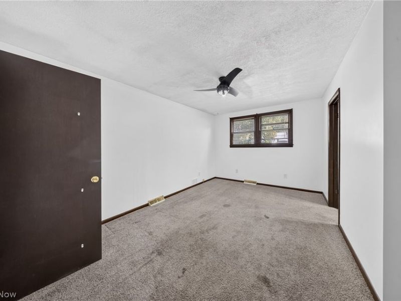 134-136 Brookfield Street, Louisville, OH 44641 Photo 9