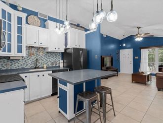 1015 E Yager LN Austin, TX 78753