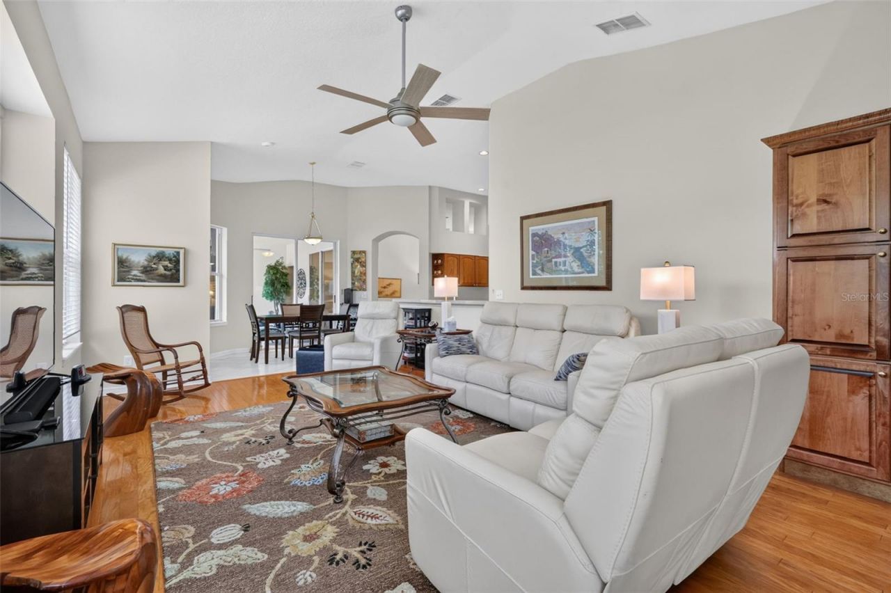 8059 Laurel Ridge Drive , Mount Dora, FL 32757 Photo