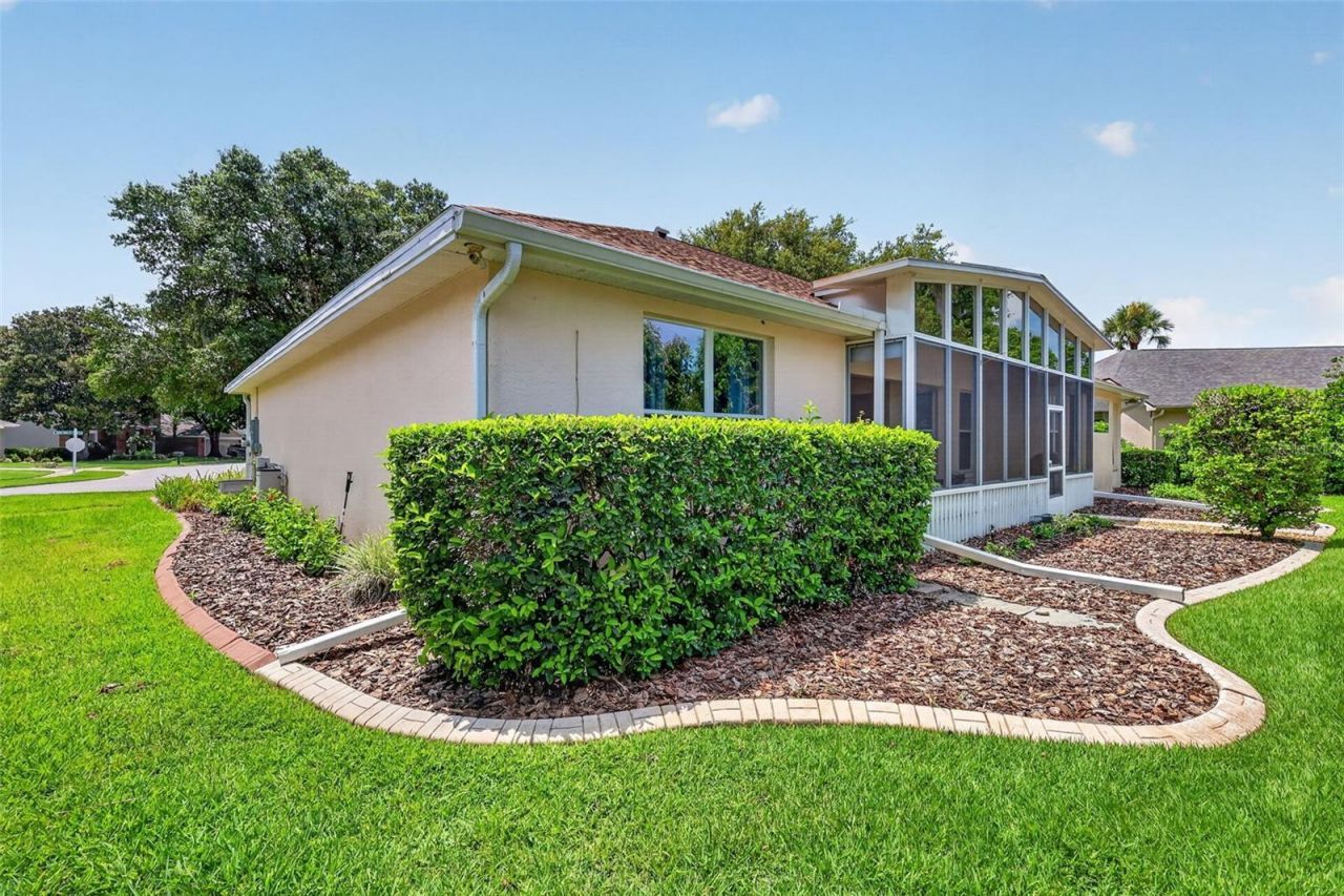8059 Laurel Ridge Drive , Mount Dora, FL 32757 Photo