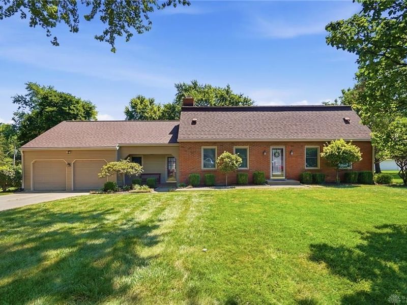 2221 Fiesta Drive, Troy, OH 45373 Photo 1