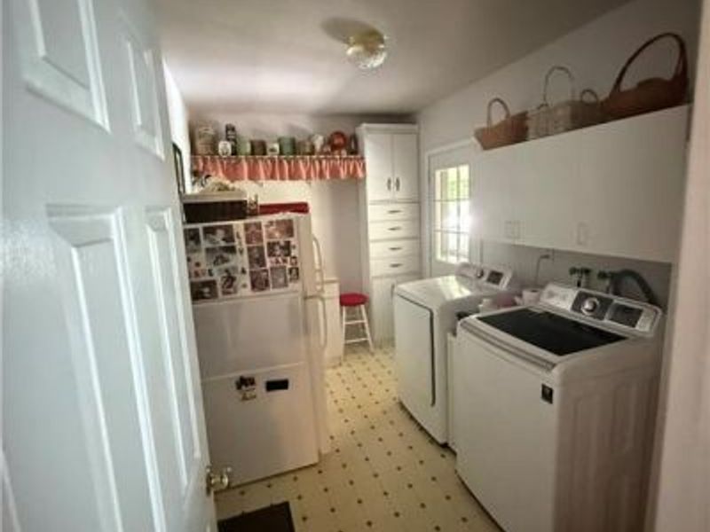 2221 Fiesta Drive, Troy, OH 45373 Photo 8