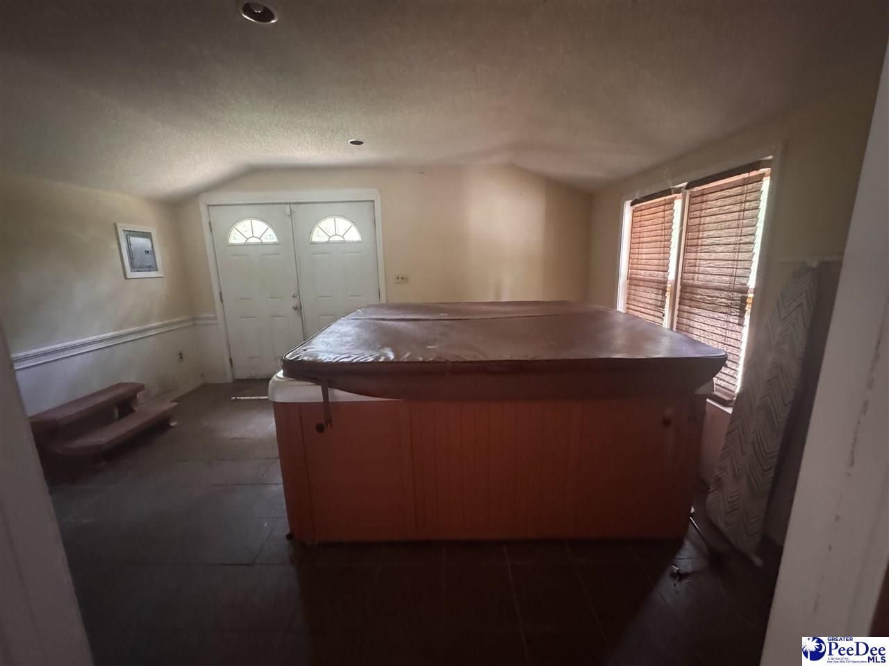 352 Bayview Cir Photo 10