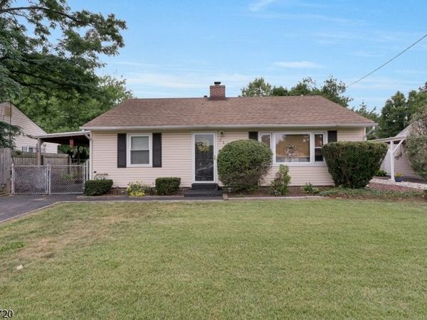 21 Louis Ave, Middlesex, NJ 08846