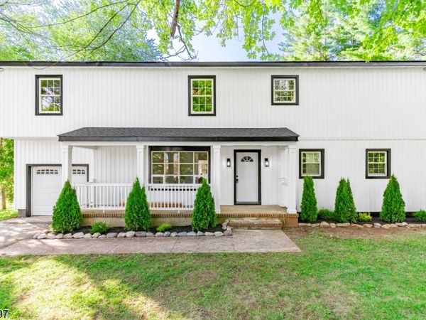 1379 Blair Ct, Bridgewater, NJ 08807