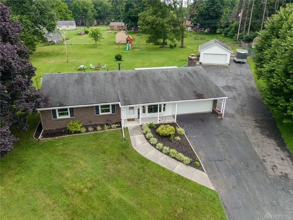 1545 Gunther Drive, Bellbrook, OH 45305