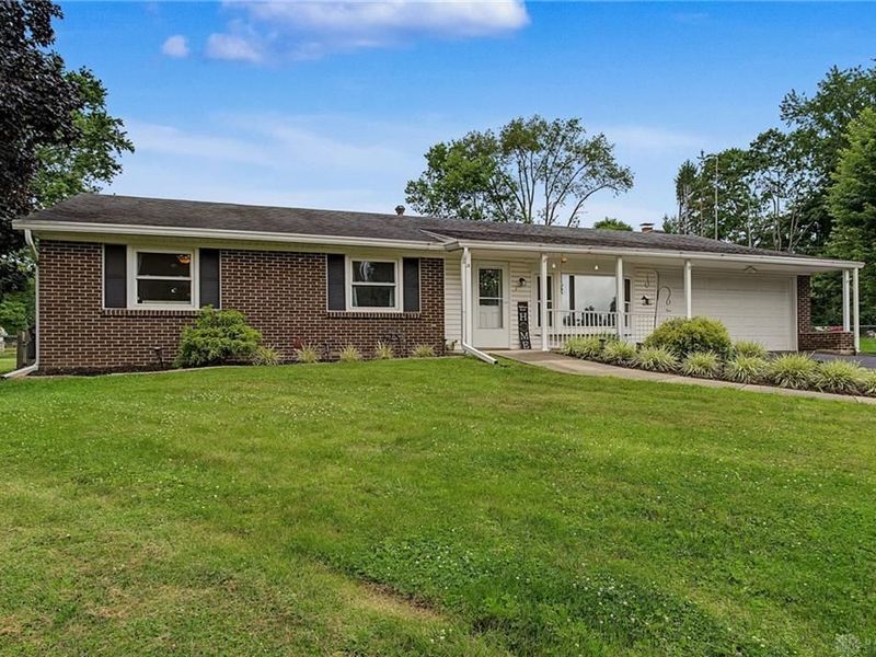 1545 Gunther Drive, Bellbrook, OH 45305 Photo 3