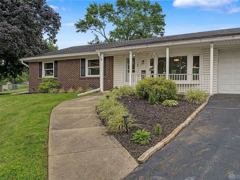 1545 Gunther Drive, Bellbrook, OH 45305 Photo 4