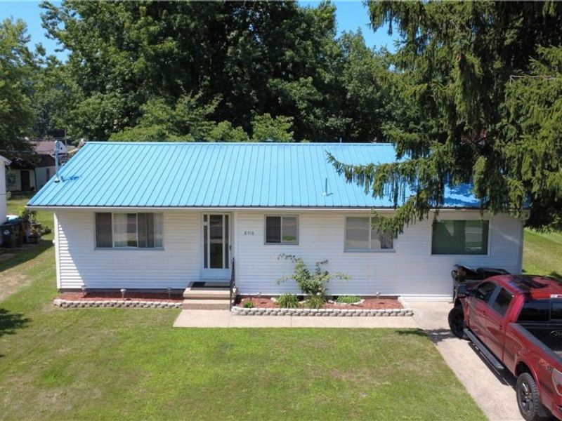 2110 Rockland Ave, Belpre, OH 45714 Photo 3