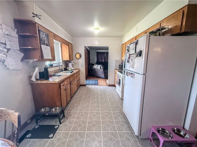2110 Rockland Ave, Belpre, OH 45714 Photo 7