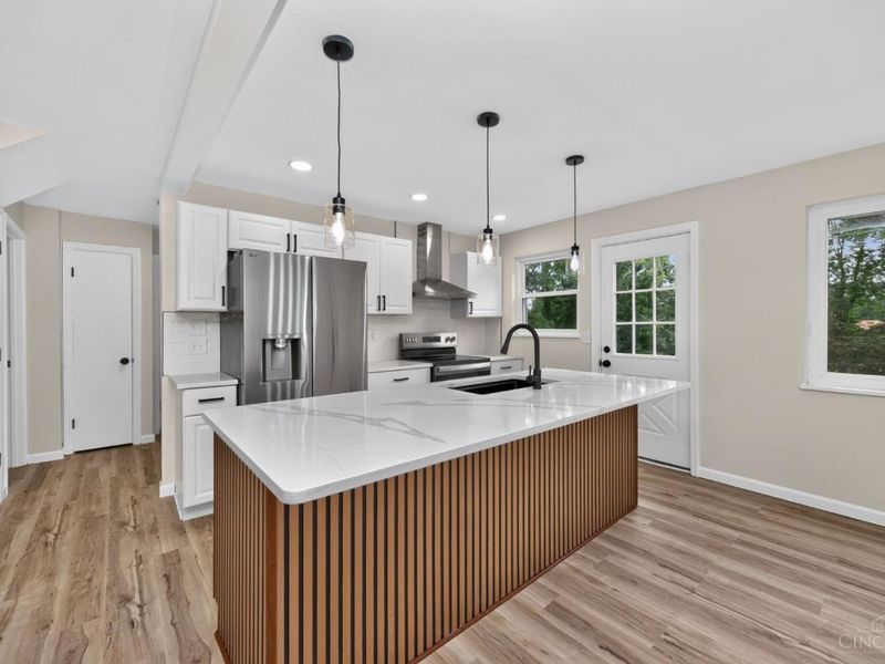 8957 Plainfield Road, Sycamore Township, OH 45236 Photo 12
