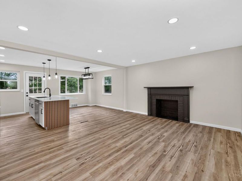 8957 Plainfield Road, Sycamore Township, OH 45236 Photo 5