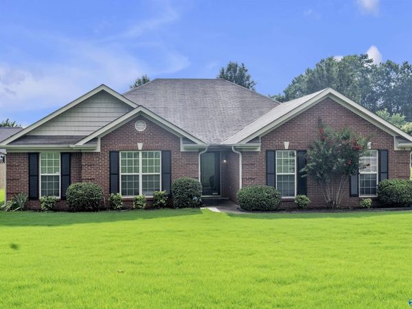 110 Cherry Glen, Huntsville, AL 35811