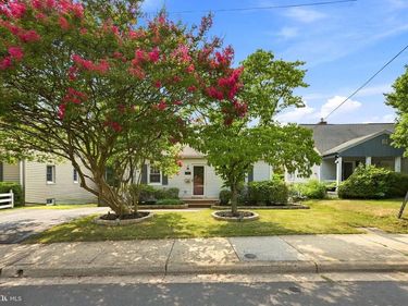 1200 N ROOSEVELT STREET, ARLINGTON, VA 22205