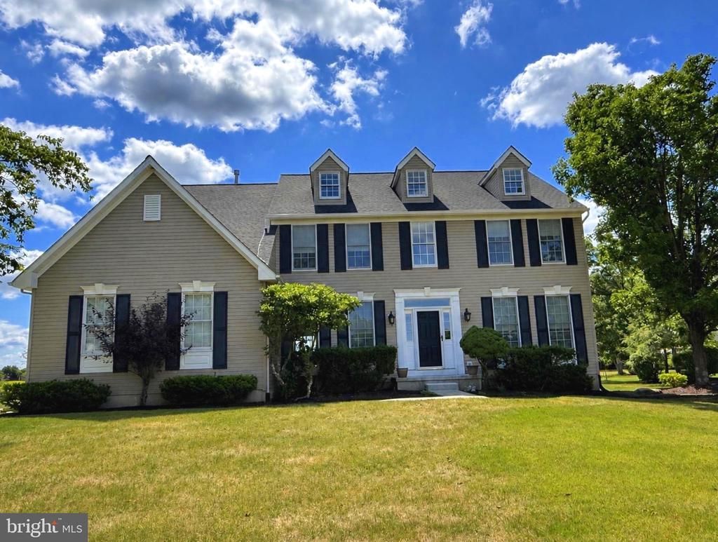 5 DORCHESTER LANE , NEWTOWN, PA 18940