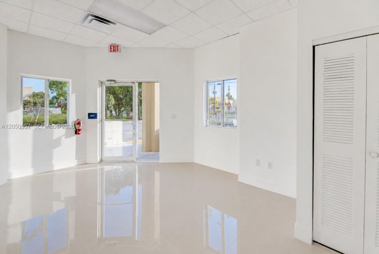 3300 NW 112th Ave , Unit 11, Doral, FL 33172 Photo