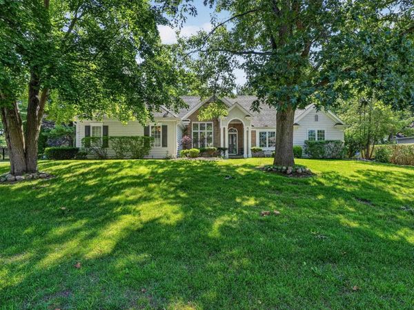 52592 Willow Bend Drive, Granger, IN 46530