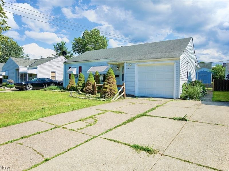 6117 Ira Avenue, Brooklyn, OH 44144 Photo 2