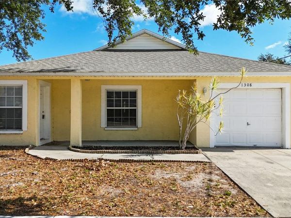 1308 CASA BONITA AVENUE , RUSKIN, FL 33570