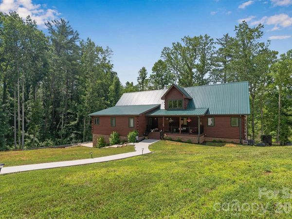 189 Edgewater Point NW, Unit 227, Valdese, NC 28690