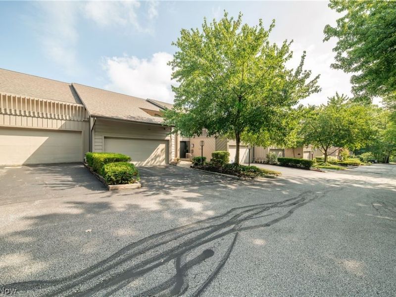 5751 Som Center Road, Solon, OH 44139 Photo 1