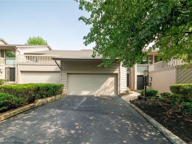 5751 Som Center Road, Solon, OH 44139 Photo 3