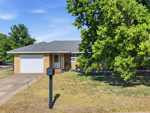 1105 N Canyon Street, Guymon, OK 73942