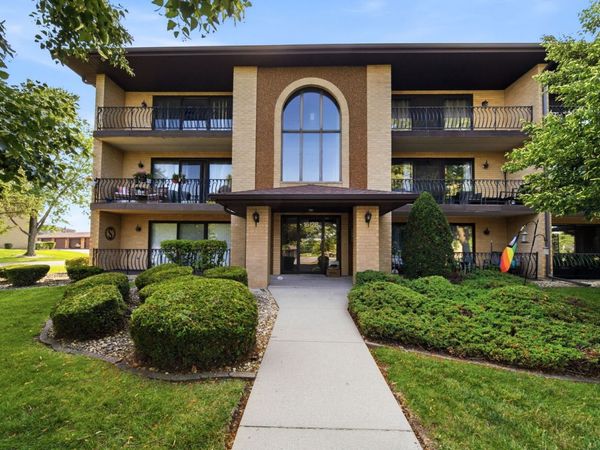 15128 Evergreen Drive, Unit 3A, Orland Park, IL 60462