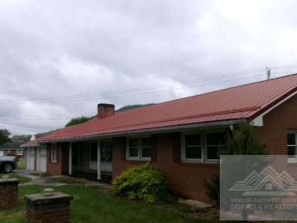 187 Water St, Peterstown, WV 24963