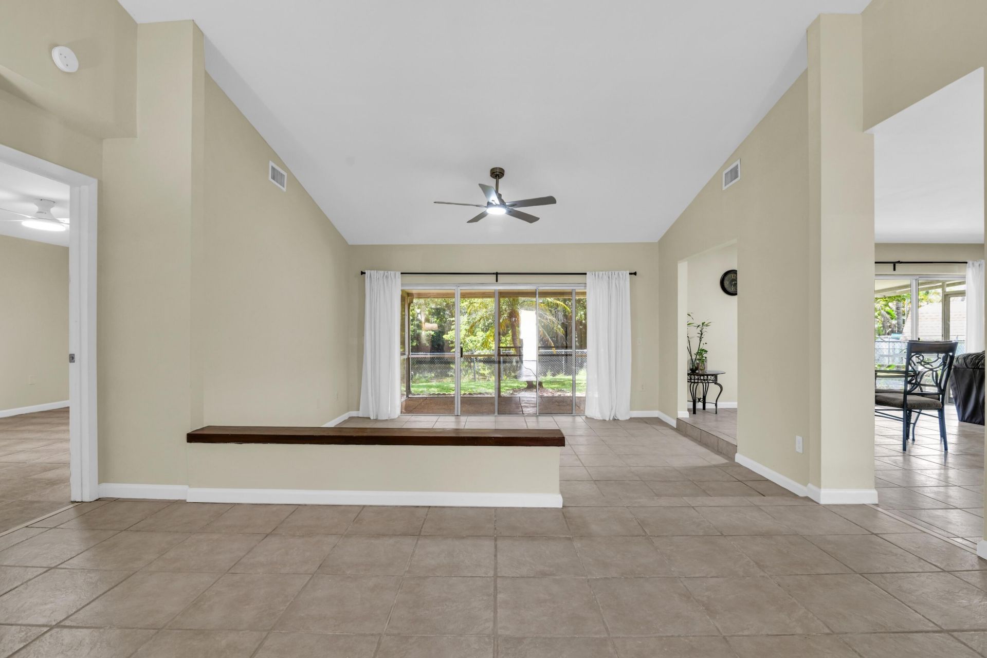 3930 NW 79th Way, Davie, FL 33024 Photo