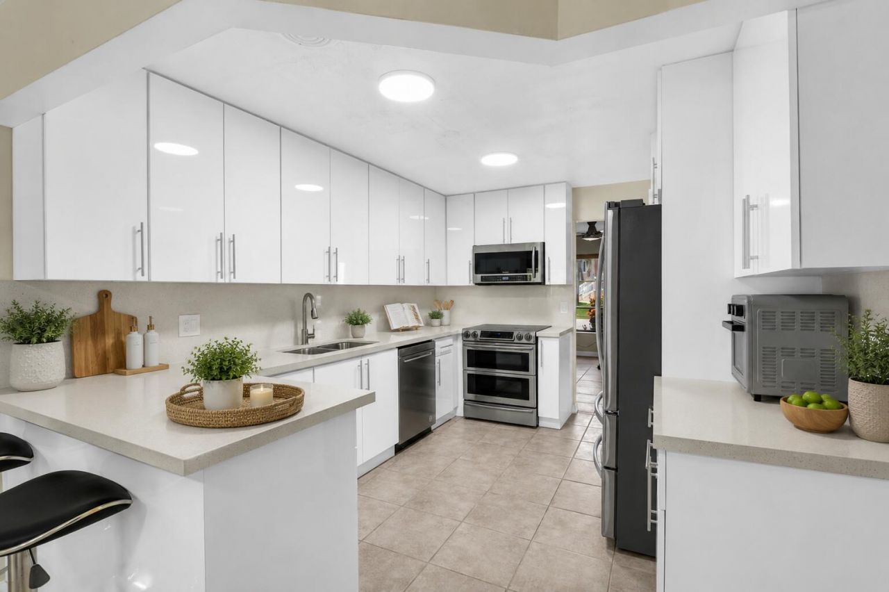 3930 NW 79th Way, Davie, FL 33024 Photo