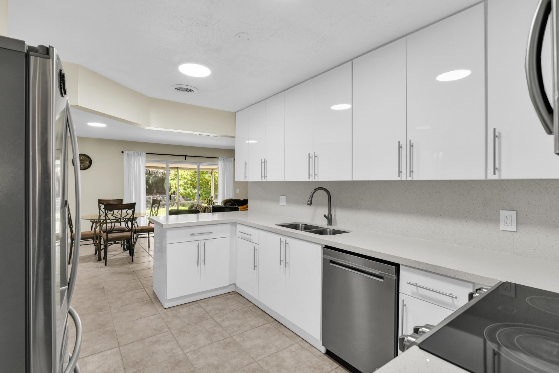 3930 NW 79th Way, Davie, FL 33024 Photo