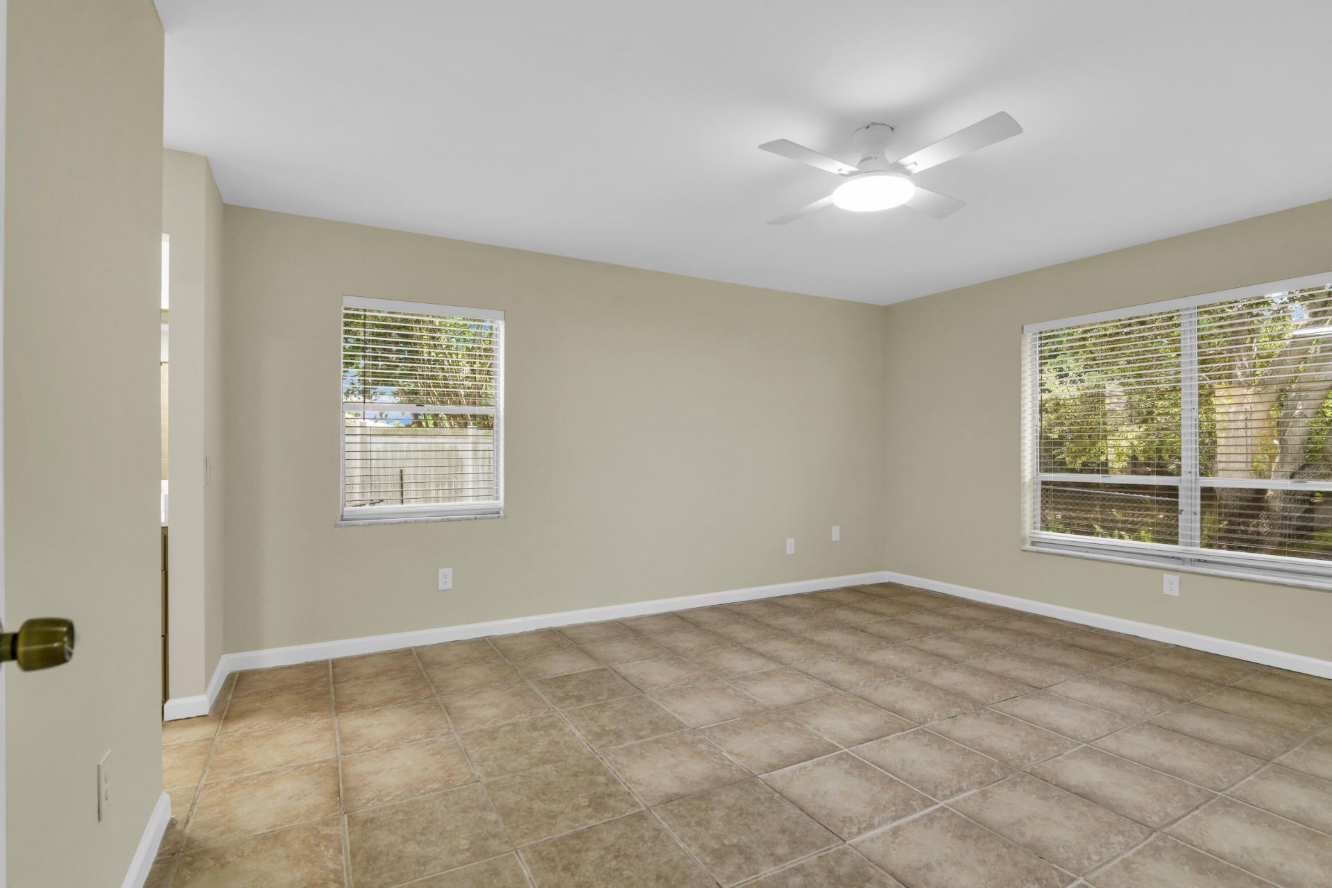 3930 NW 79th Way, Davie, FL 33024 Photo
