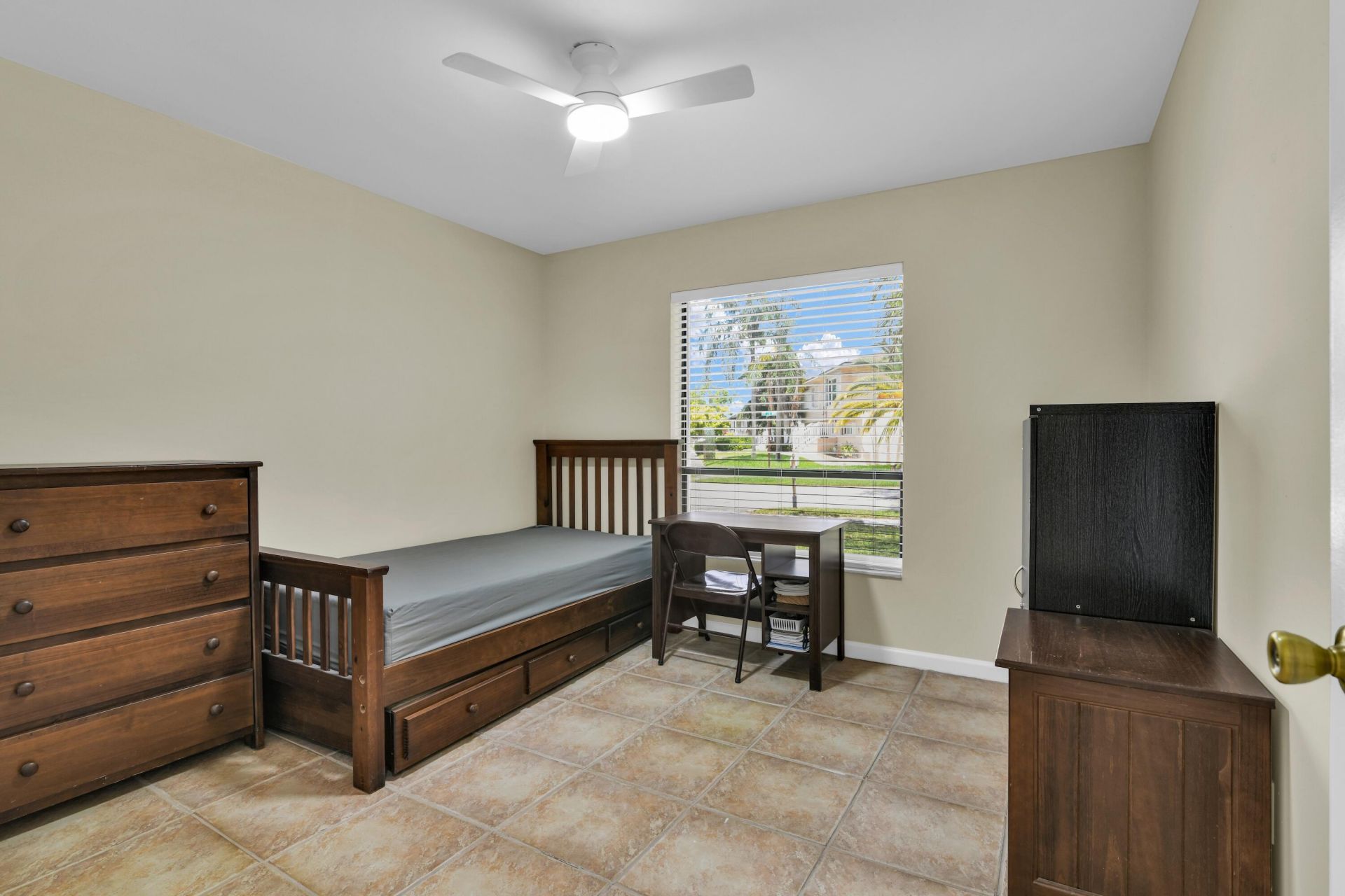 3930 NW 79th Way, Davie, FL 33024 Photo