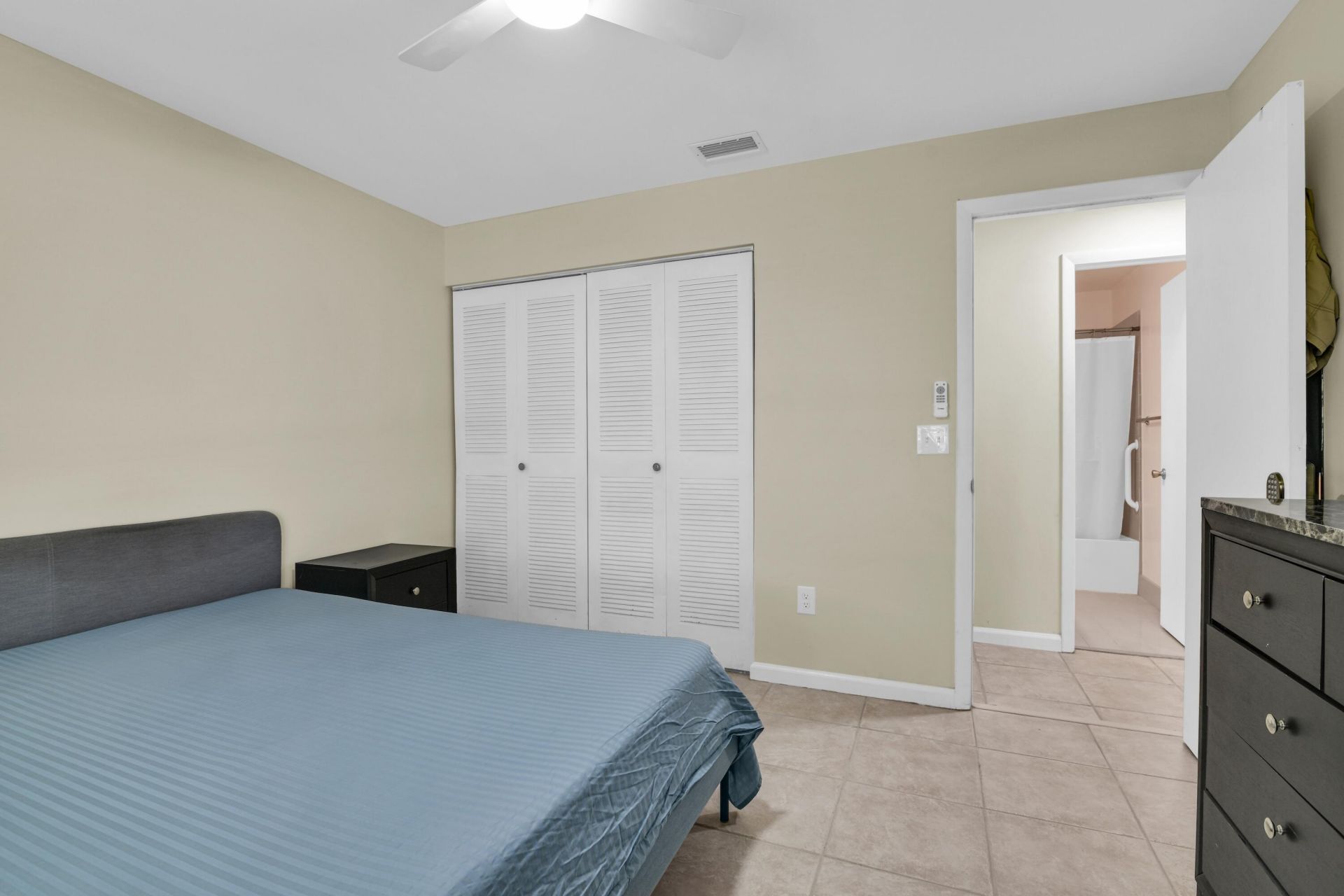 3930 NW 79th Way, Davie, FL 33024 Photo