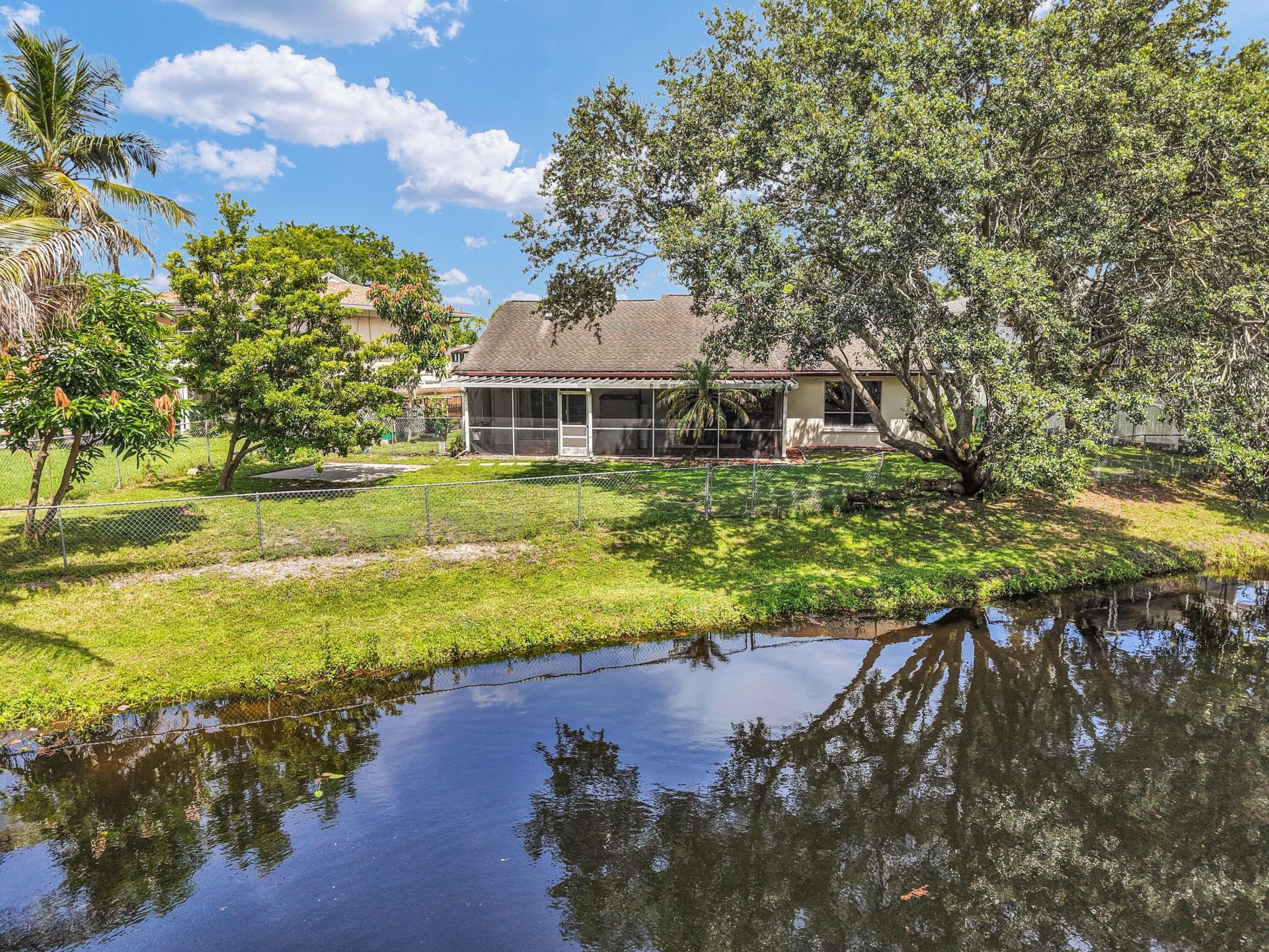 3930 NW 79th Way, Davie, FL 33024 Photo