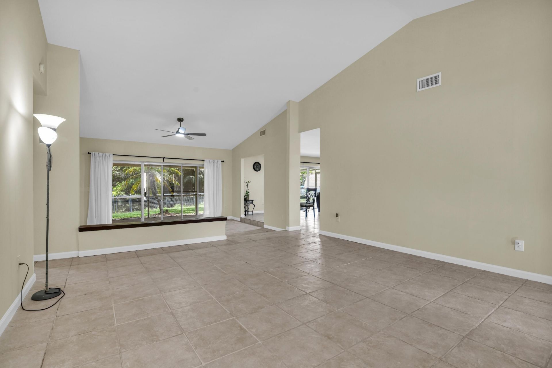 3930 NW 79th Way, Davie, FL 33024 Photo