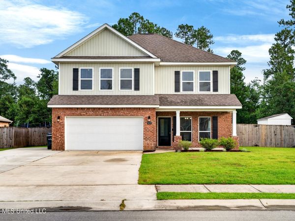 5070 Fairbury Way, D'Iberville, MS 39540