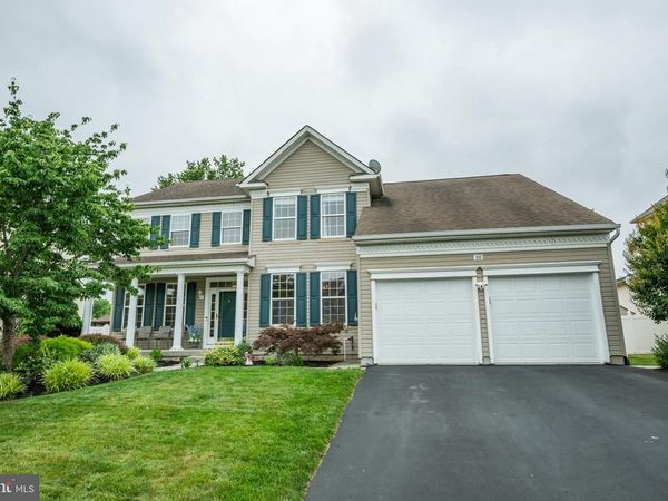 16 AMESBURY ROAD, FALLSINGTON, PA 19054