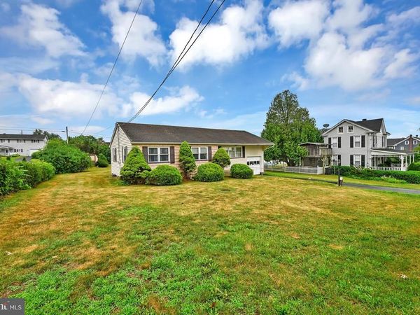 206 TYSON STREET, NEW RINGGOLD, PA 17960