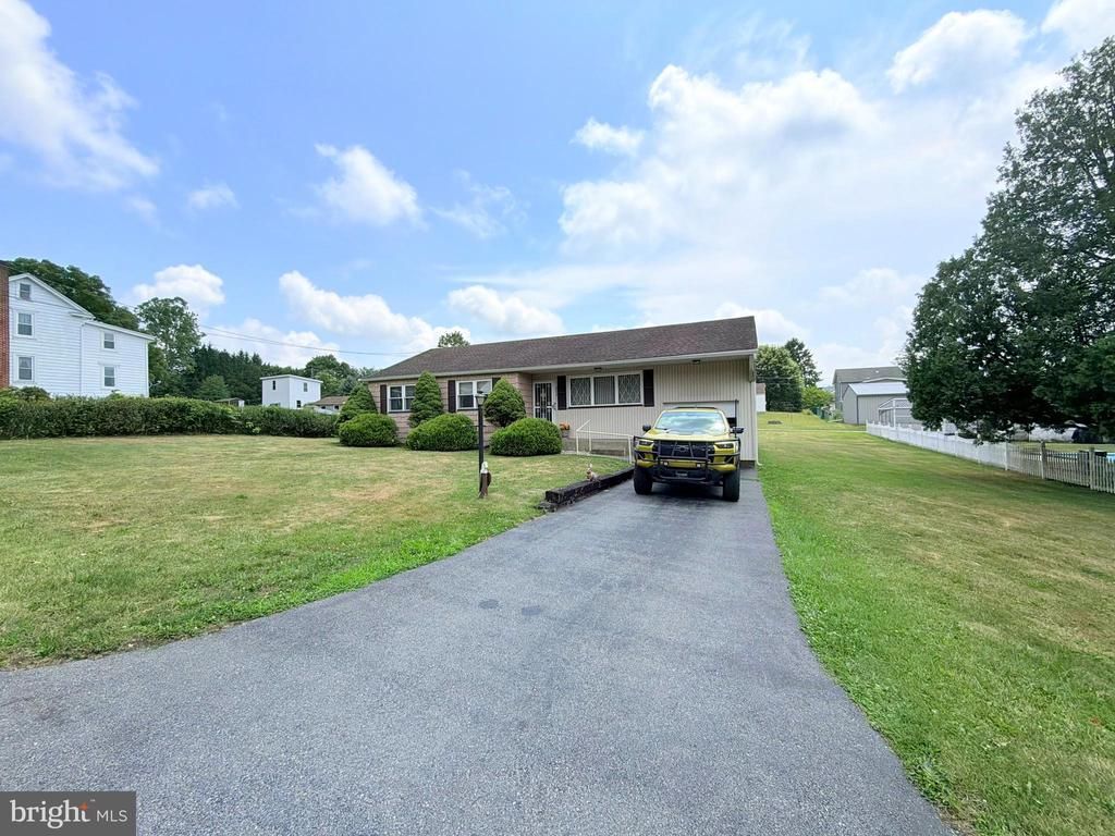 206 TYSON STREET , NEW RINGGOLD, PA 17960