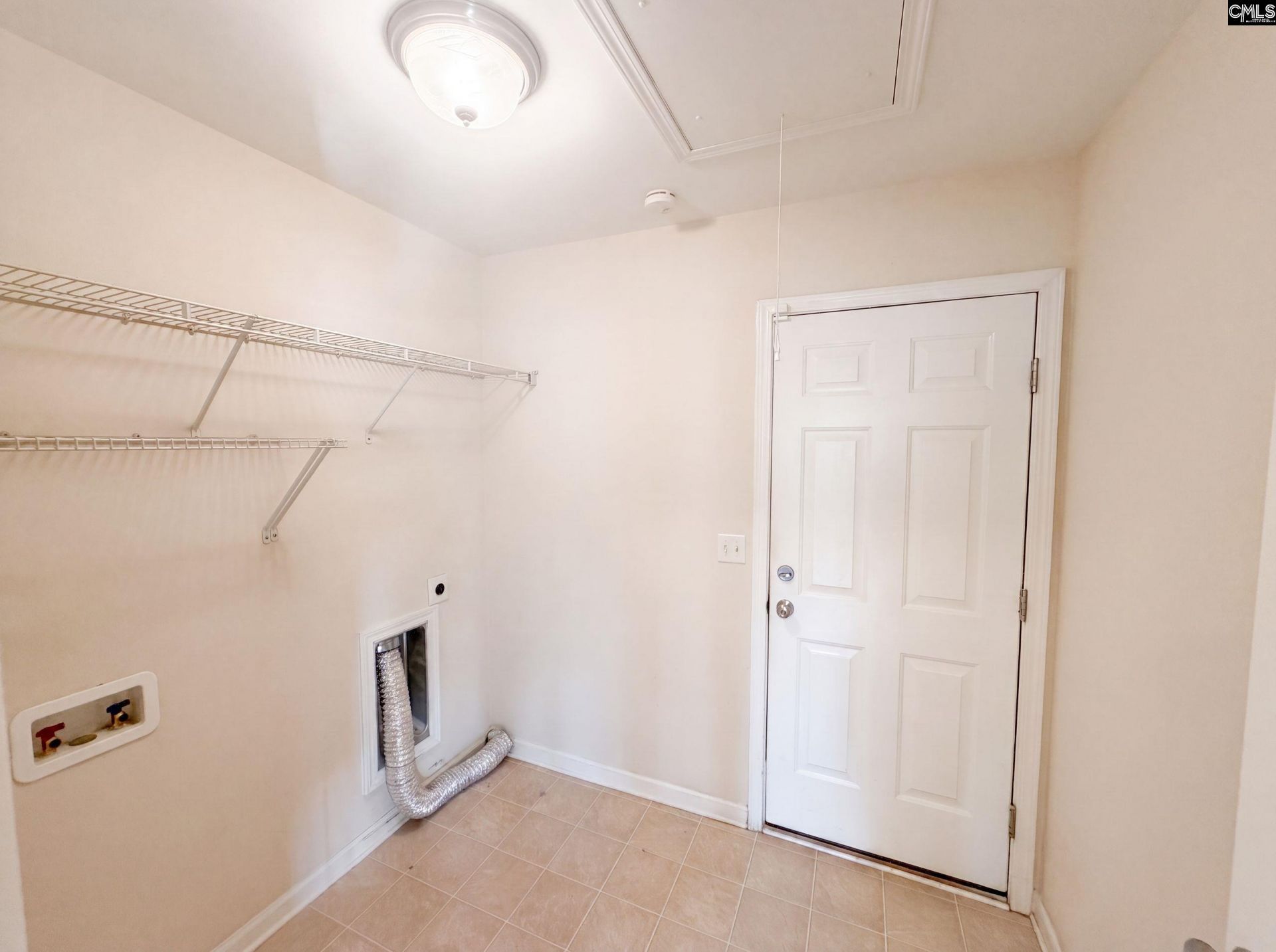 152 Castlefield Drive  Photo 23