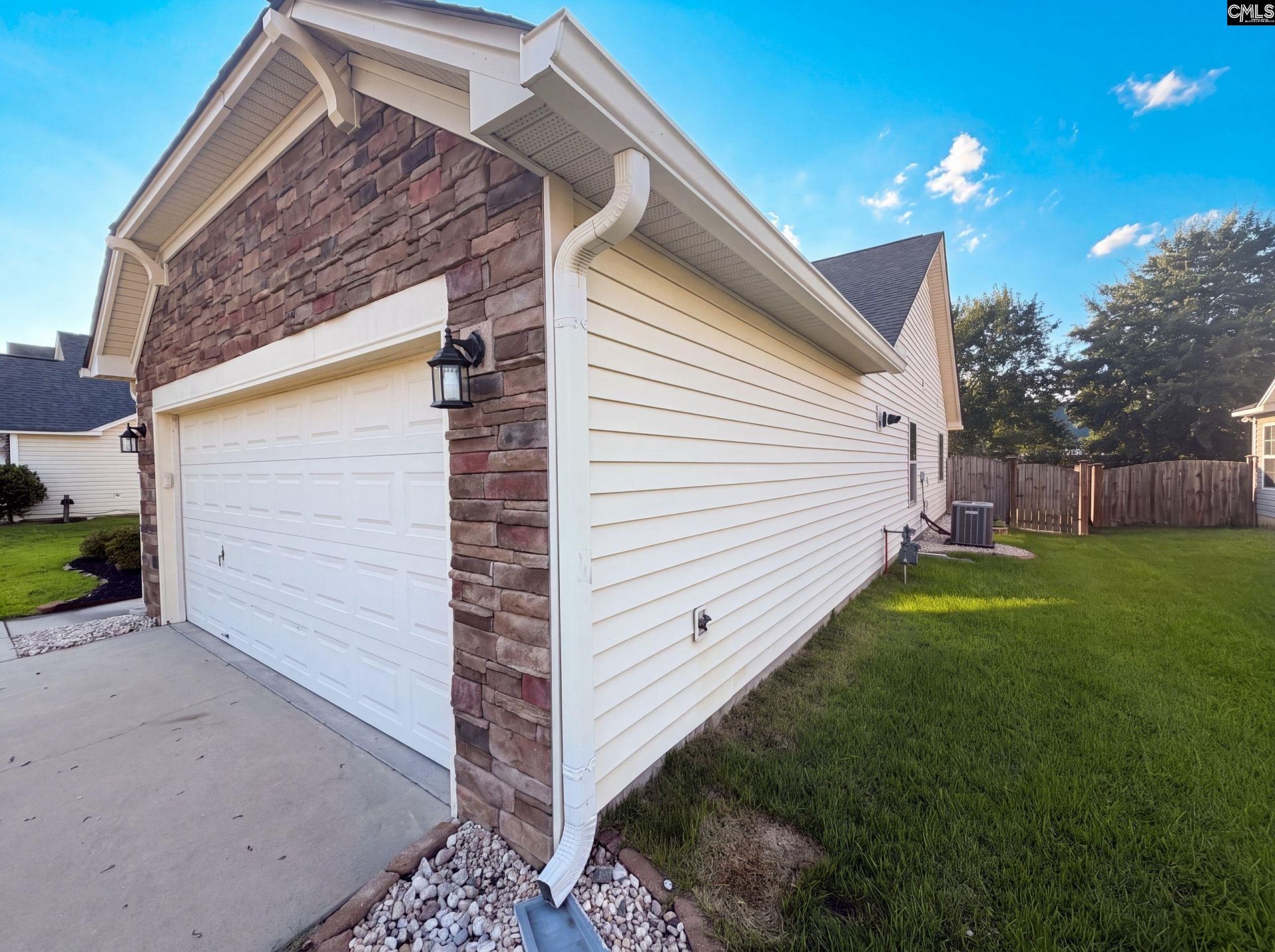 152 Castlefield Drive  Photo 24