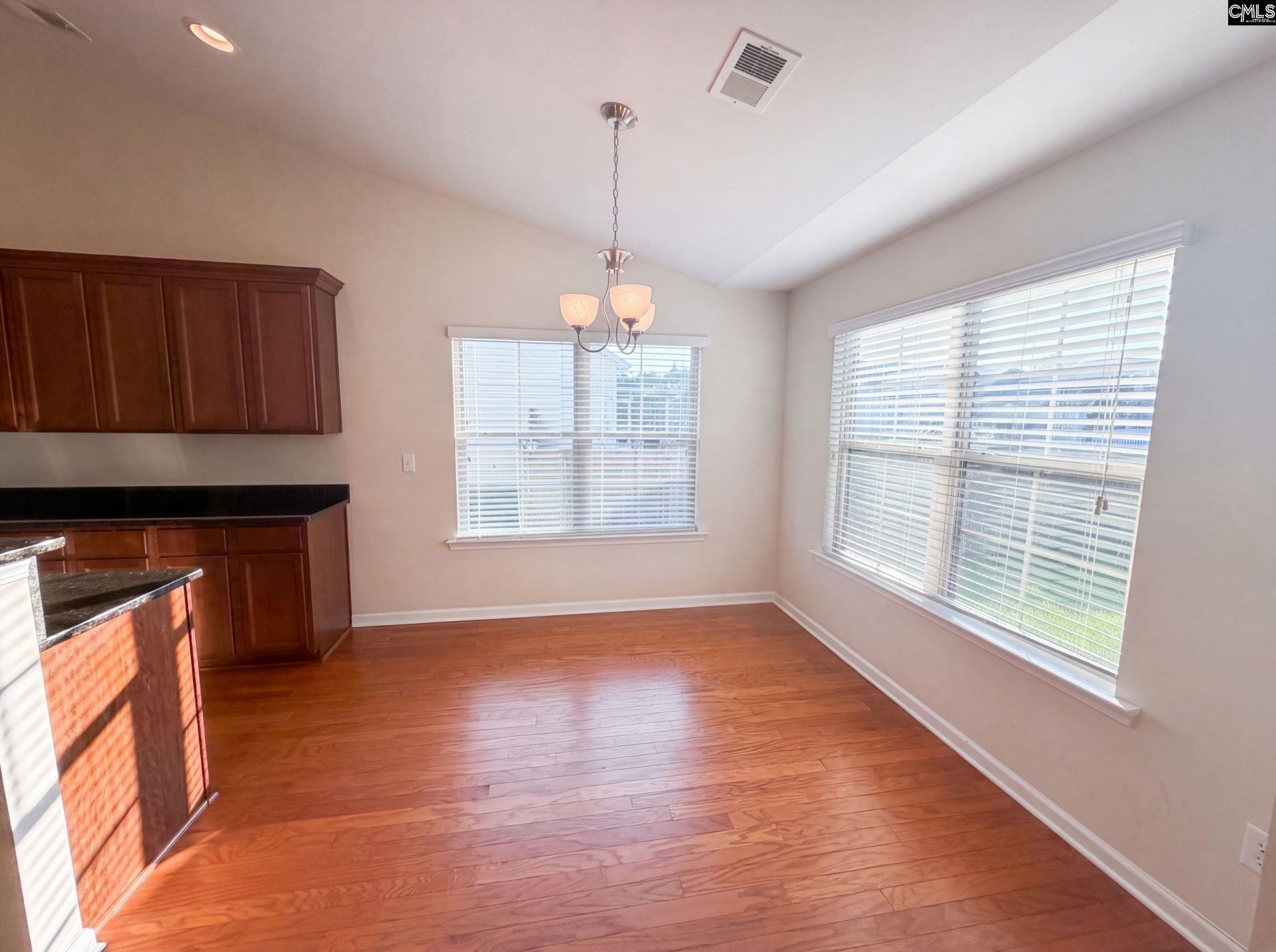 152 Castlefield Drive  Photo 9