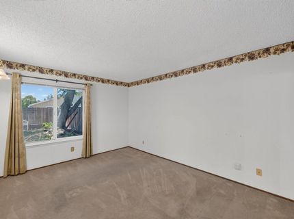 8024 Deer Lake Dr, Sacramento, CA 95823 Photo