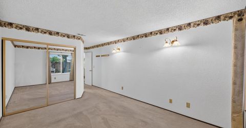 8024 Deer Lake Dr, Sacramento, CA 95823 Photo