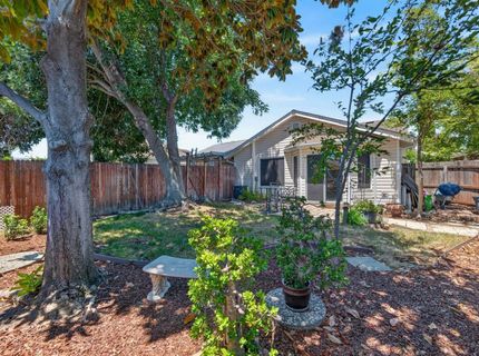 8024 Deer Lake Dr, Sacramento, CA 95823 Photo