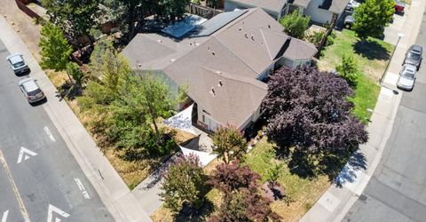 8024 Deer Lake Dr, Sacramento, CA 95823 Photo
