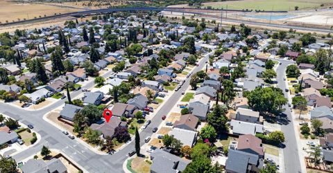 8024 Deer Lake Dr, Sacramento, CA 95823 Photo