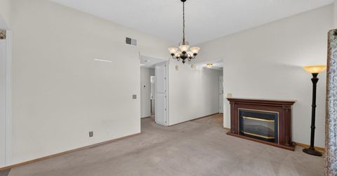 8024 Deer Lake Dr, Sacramento, CA 95823 Photo